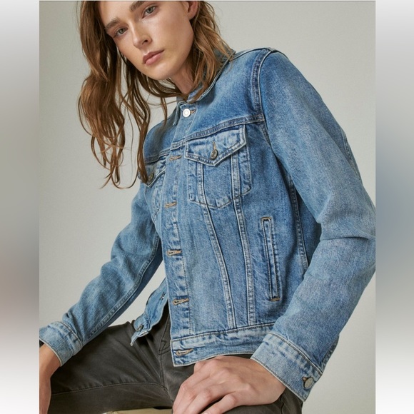 Lucky 🍀 brand Tomboy Trucker denim jacket, size XS, Color: Jacinto River - Picture 2 of 14